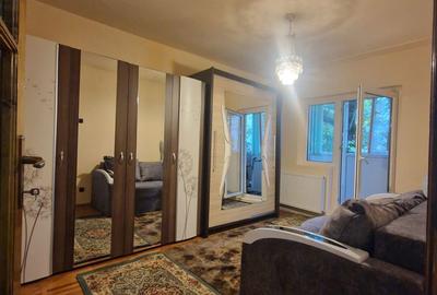Apartament cu 3 camere în Soarelui - 1