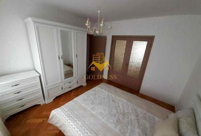 Apartament cu 3 camere semidecomandat, mobilat în Andrei Mureșanu