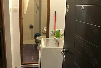 Garsonieră decomandată în Titan - 7