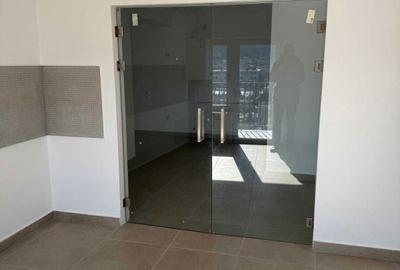 Apartament cu 3 camere decomandat în Central - 1