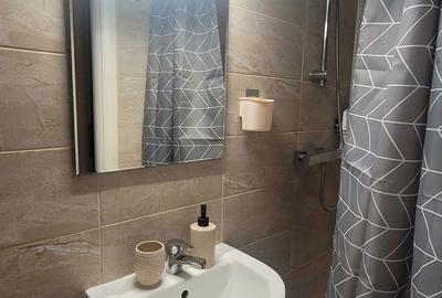 Garsonieră decomandată în UMT - 1