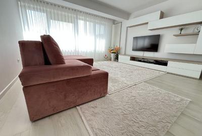 Vand Apartament 3 camere in vila si garaj, etaj 2/3, Delfinariu – Faleza Nord
