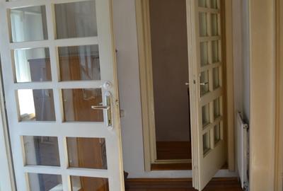 Casă individuală cu 3 camere cu Canalizare în Centrul Istoric - 7