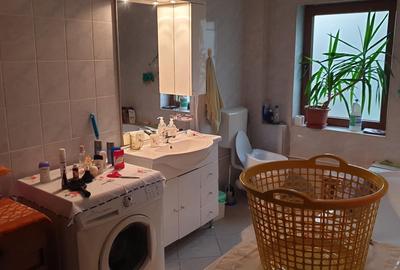 Casa Bolintin Vale - zona extrem de linistita, curte mare - 3