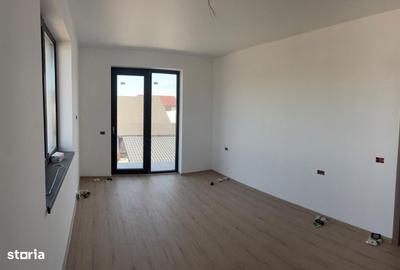 Casă cu 4 camere decomandat în Central - 5