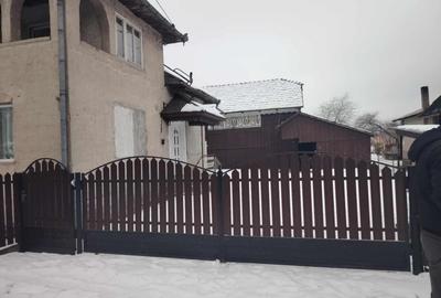 Vand propriétate casa +anexe - 1