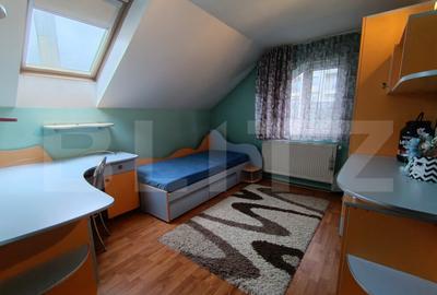 Casa de vanzare, cu 5 camere ?i un teren de 600 mp, zona u - 16