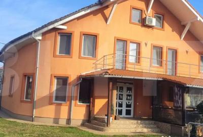 Casă cu 7 camere cu Teren 602 Mp în Nufărul - 1