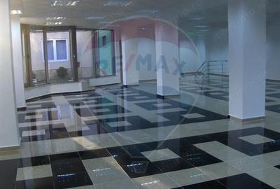 Spa?iu comercial de inchiriat- Ultracentral! - 2