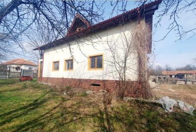 Casa D+P+M, situata in Arcani (Campofeni) - 7