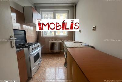 Apartament cu 3 camere semidecomandat în Militari - 1