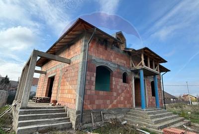 Casă individuală cu 6 camere cu Teren 316 Mp în Central - 7