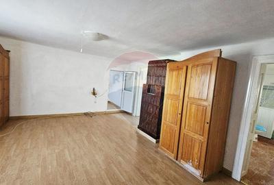 Apartament cu 3 camere de vânzare în zona Central - 3