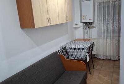 Garsonieră decomandată în Central - 4