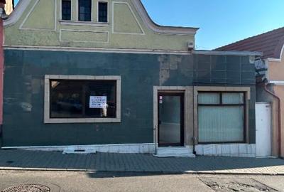 Spatiu comercial de închiriat in REGHIN str Sarii