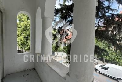 Casă individuală cu 10 camere cu Canalizare în Capitale - 17