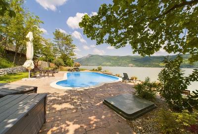 Pensiune de Lux pe Malul Dunării în Dubova - 1