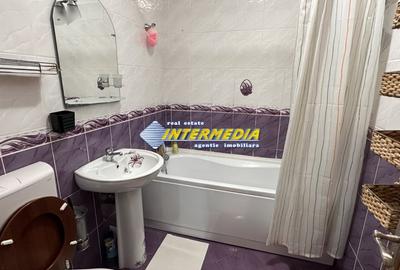 Apartament cu 3 camere decomandat, mobilat în Central - 4
