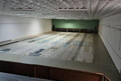 Spațiu industrial, de 900 mp, în Central - 3