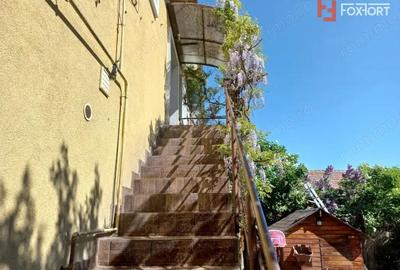 Casă cu 8 camere cu Teren 225 Mp în Ghiroda - 2