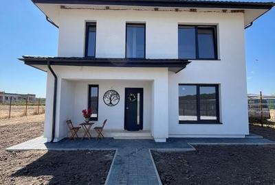 Vila spatioasa langa padure TVA 0%, teren 700mp, DN1, A3, A0 - 4