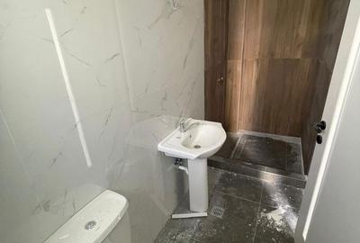 Casă cu 3 camere cu Teren 180 Mp în Central - 6