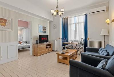 Apartament cu 3 camere semidecomandat în Universitate