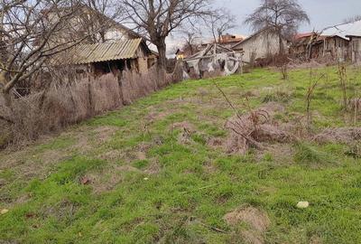Teren de 1875 mp, în Central