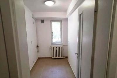 Apartament semidecomandat în Gara de Nord