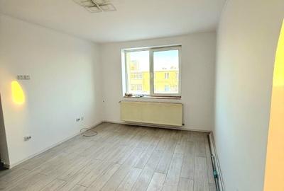 Apartament cu 2 camere semidecomandat în Ultracentral