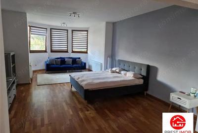 Casă cu 4 camere cu Canalizare în Central - 24