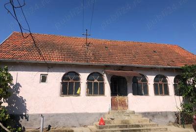 Casă cu 3 camere în Sacoșu Mare - 5