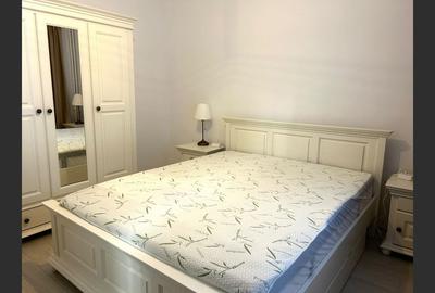 Apartament de vis - complet renovat, mobilat, etaj 2/4 - 5