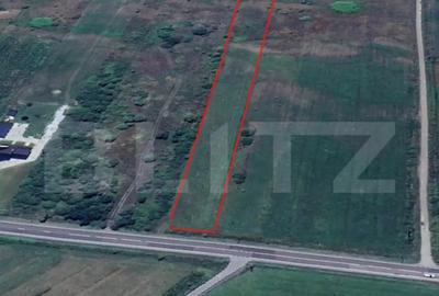 Teren de 6300 mp, în Central