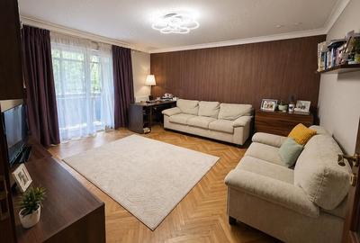 Apartament cu 4 camere decomandat în Central - 1