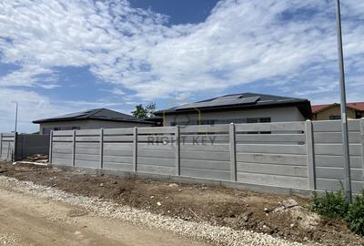 Casa noua 4 camere, teren 430 mp si panouri fotovoltaice! Comision 0%! - 2