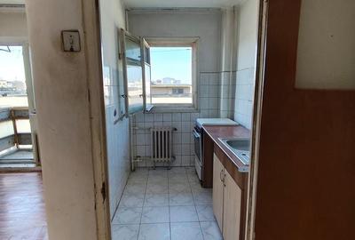 Garsoniera bloc mixt an 1978 necesita renovare metrou Gorjului - 6