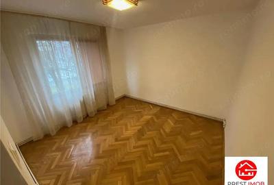 Apartament cu 3 camere de vanzare in Tudor - 3