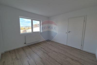 Apartament 2 camere de vanzare - 4