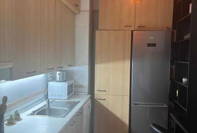 Apartament cu 3 camere semidecomandat în Central - 4