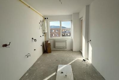 Apartament cu 2 camere decomandat în Pietroasa - 1