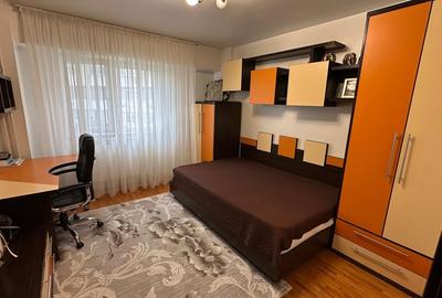 APARTAMENT 3 CAMERE-TOMIS 3 - 5