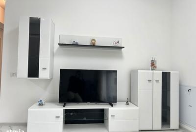 Apartament cu 2 camere, mobilat în Universitate