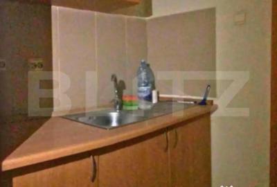 Spațiu comercial, de 160 mp, în Micro 3 - 8