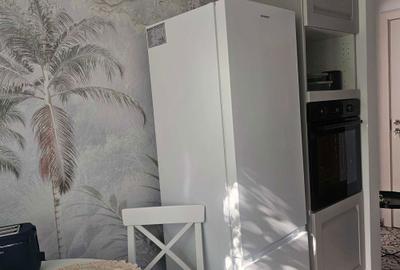 Apartament cu 3 camere semidecomandat în Central - 2