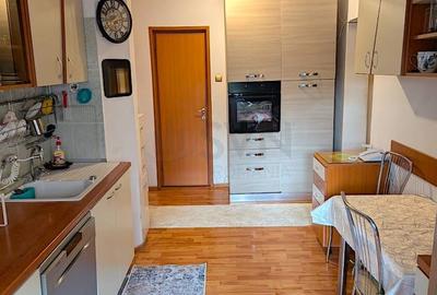 REA1026499 Apartament Calea Mosilor - vedere spate - 4