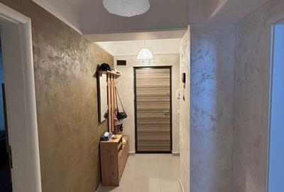 Apartament cu 3 camere semidecomandat în Central - 2