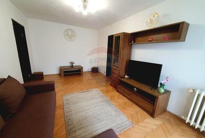 Apartament cu 3 camere semidecomandat, mobilat în Titan - 4