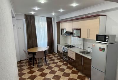 Garsonieră decomandată în Noua