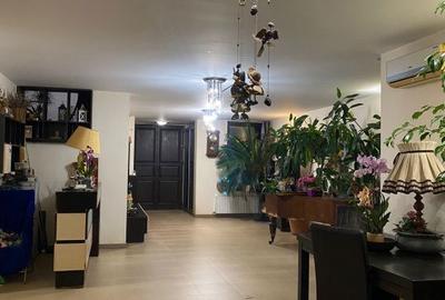 Casă cu 7 camere cu Teren 428 Mp în Central - 16